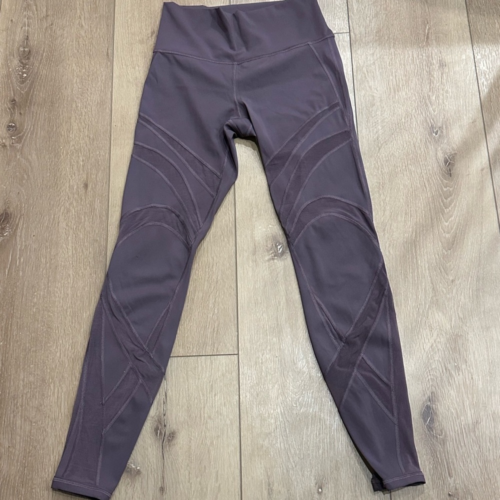 Size 8 lululemon leggings